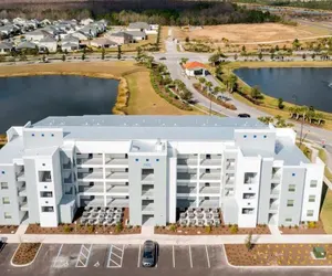Photo 5 - Lake View Resort Condo w Lazy River Near Disney