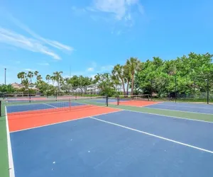 Photo 4 - Bahia Waterview Suite Pool Tennis Beach Fishing