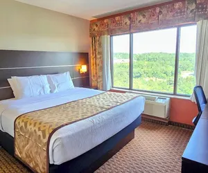 Photo 5 - Grand Plaza Hotel & Conference Center