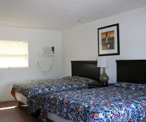 Photo 5 - Dunedin Cove Motel