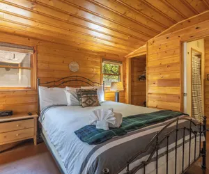 Photo 3 - True Big Bear Lake Cabin with jacuzzi
