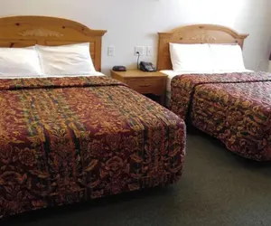 Photo 4 - Guardian Inn