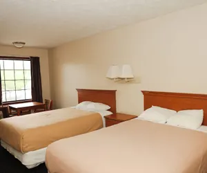 Photo 4 - Deerfield Lodge