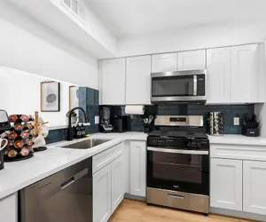 Photo 5 - MCM Condo Near DT SoCo Pet Friendly