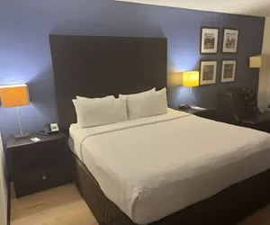 Photo 3 - Tryp By Wyndham New Orleans Airport & Conference Center