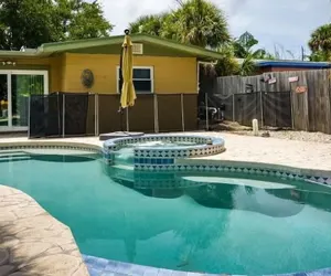 Photo 4 - 4BR Spacious Paradise