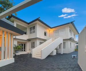 Photo 2 - Ocean Park Studio Pool @ Riviera Villa