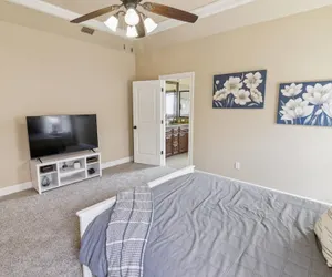 Photo 5 - Gorgeous 4br Dakota Springs Home 3 Bedroom Home