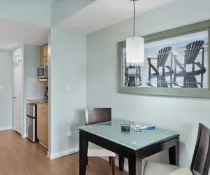 Photo 5 - 2 Resort Studios by Avantstay Sleeps 8, Pool, Shuttle, Tennis, Near Baytowne & Beach