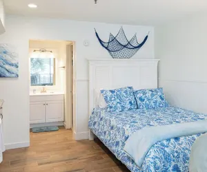 Photo 2 - Newly Renovated Sunsuite! Centrally Located With Resort Access!