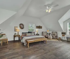 Photo 3 - Cactus Flower Treehouse-pet Friendly-hill Country Views!