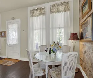 Photo 5 - Charming Balcony Suite Overlooking Main Street-walk to Everything!