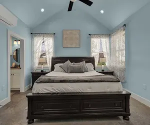 Photo 3 - Cozy Casita With Hot Tub Six Minutes From Main Street