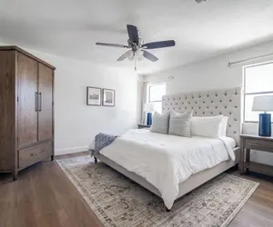 Photo 4 - Luxe Poolside Retreat W/sauna-minutes From Downtown!