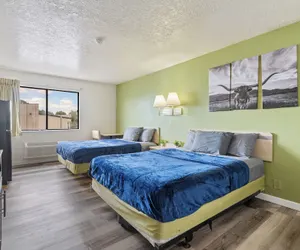 Photo 4 - Evanston Inn Extended Stay