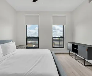 Photo 2 - Latitude Apartments