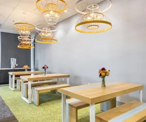 Photo 5 - Spark By Hilton Madison Central