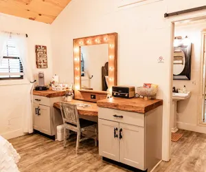 Photo 2 - Oak Meadow Ranch