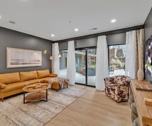 Photo 4 - Hyve - Southern Comfort - Walk to Broadway