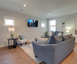 Photo 5 - Melrose Melody - 5 Mins to Broadway