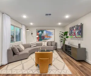 Photo 3 - Cactus House - Private Pool - 5 Mins to Old Town