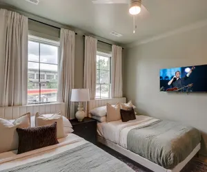 Photo 4 - Eclipse - Ultra High End Finishes - Rooftop Patio