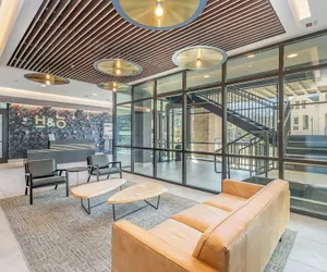 Photo 5 - Harmony Outpost-pool & Gym-4 Mins To Broadway