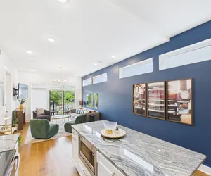 Photo 5 - Gallatin Retreat-private Balcony-in East Nashville