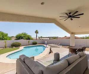 Photo 4 - Western Hills-private Pool-putting Green-games & More!