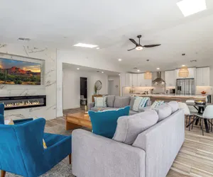 Photo 2 - Desert Daze - Sparkling Pool - Mins to Old Town