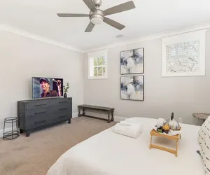 Photo 5 - Ivory - Private Porch - Walk to Centennial Park