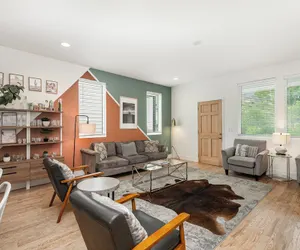 Photo 4 - Citrine-private Patio & Balcony-near Germantown