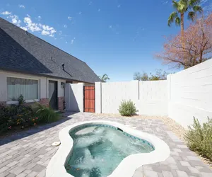 Photo 5 - Majestic Mountain Mansion-pool -spa & Guest House