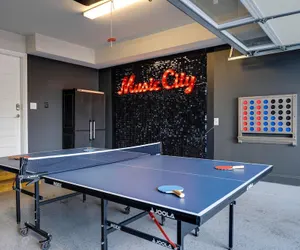 Photo 2 - Gulch Melody - Private Rooftop - Heart of Gulch