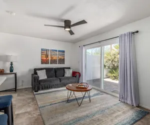 Photo 3 - Blue Abode - Old Town Scottsdale - Pool &bbq Grill