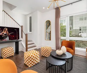 Photo 4 - Urban Spur-walk 2 Breweries-mins to Broadway