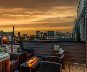 Photo 3 - Luxe-tennessee Row-heart of Gulch-mins to Broadway