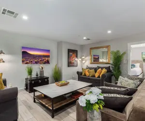 Photo 2 - Pristine Sunset-private Pool-old Town Scottsdale