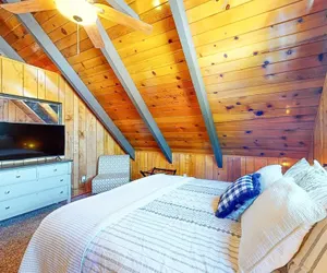 Photo 3 - Big Bear Bungalow #643