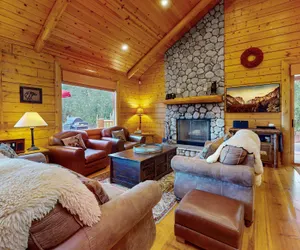 Photo 2 - Branchwater Lodge #569