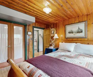 Photo 4 - Rooster's Den #710