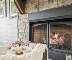 Photo 4 - Amazing Views Hot Tub Arcade Firepit