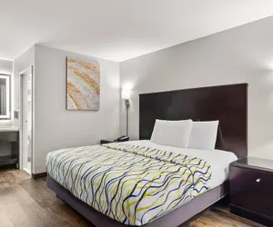 Photo 5 - Suburban Studios