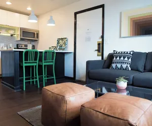 Photo 2 - Sleeps 24 Group-friendly Sobro Stay Near Music & Downtown by Avantstay