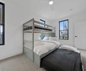 Photo 4 - Jungle House Premier Residences – Downtown Columbus & Short North