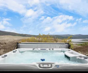 Photo 3 - Mountain Lover by Avantstay Luxe Escape w/ Views Hot Tub, Gym, Movie Theater