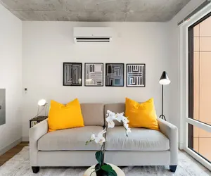 Photo 2 - City Studio Escape Sleek & Spacious