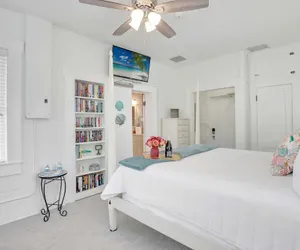 Photo 5 - Hibiscus House Bed Breakfast Seashell Room