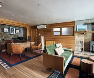 Photo 3 - Misty Mountain Lodge