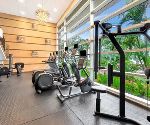 Photo 3 - Beach Suite Pool Hot Tub Gym Game Room Tennis